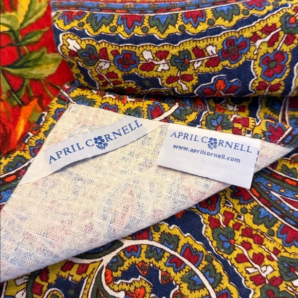 April Cornell Vibrant Floral and Paisley Kitchen Rags - Picture 3 of 4